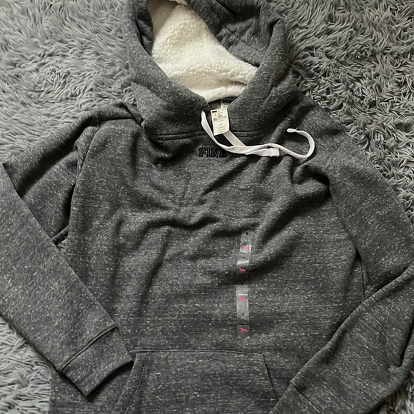 Pink hoodie - Picture 2 of 8